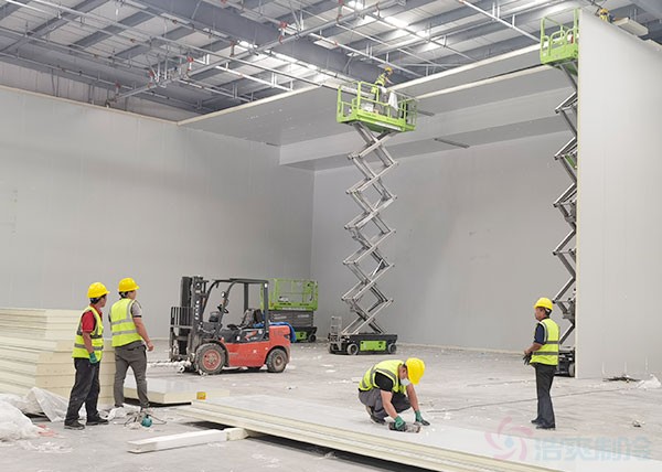 10000立方冷庫施工中